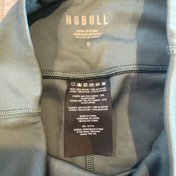 NOBULL Sleek shorts 6’’ SMALL - Picture 4 of 6